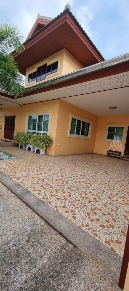 Rose Land &Amp; House 3-Bed House For Rent, Nong Pla Lai – 200 Sqm For Sale In Pattaya Rose land & house for rent