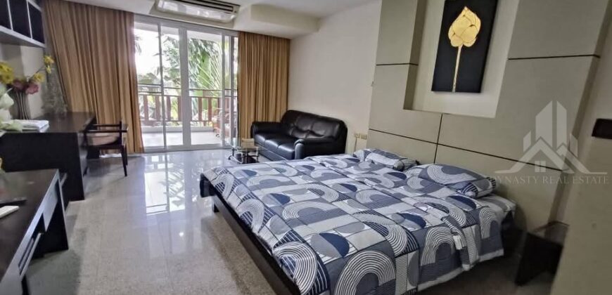 Royal Hill Resort Studio Condo for Rent, Pratumnak Hill – 58 sqm