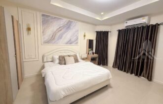 Ruen Pisa Village 3-Bed House in Village for Rent in Pattaya Ruen Pisa Village 3-Bed House in Village for Rent in Pattaya