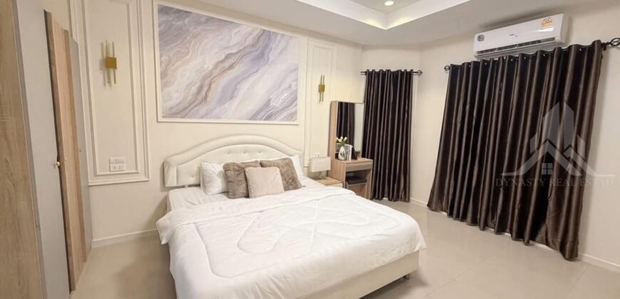 Ruen Pisa Village 3-Bed House in Village for Rent in Pattaya