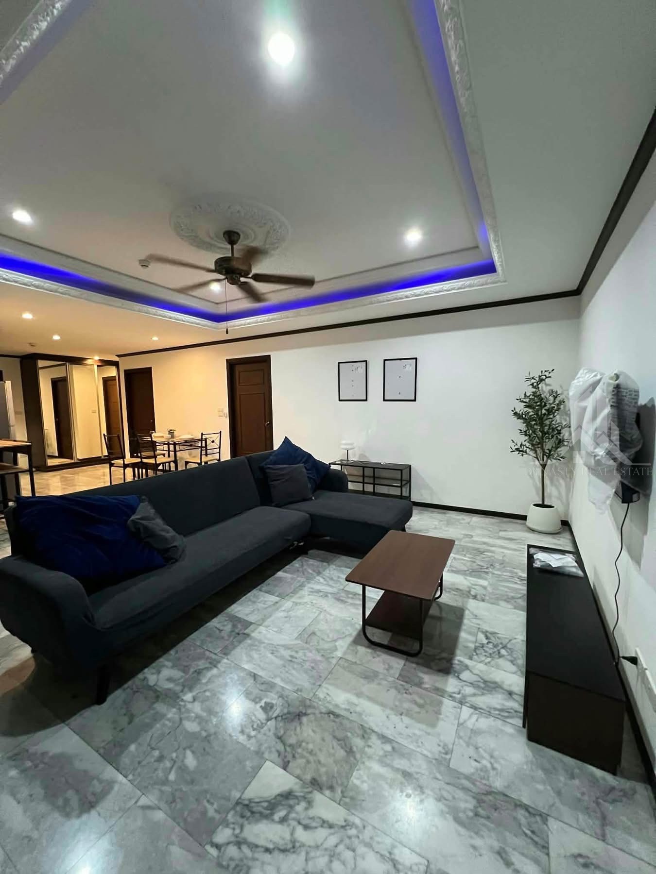 Siam oriental twins 2-bed condo for rent, pratumnak – 69 sqm