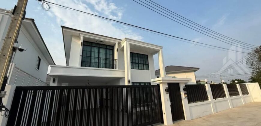 T.W. Garden Hill 4-Bed Pool House for Rent, Huay Yai Pattaya