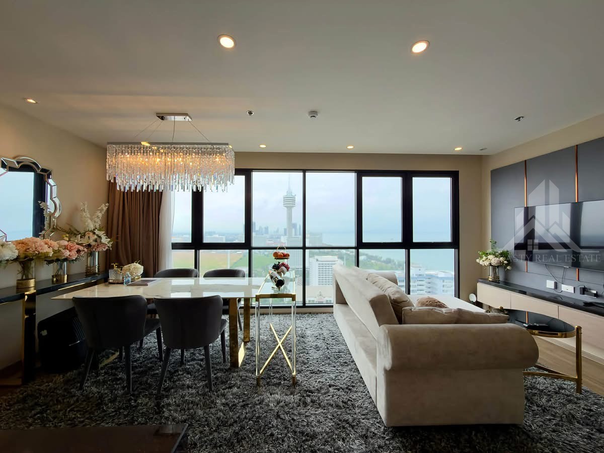 The panora pattaya 2-bed condo for sale in pratumnak with sea view