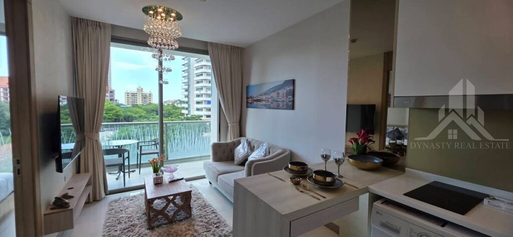 The riviera wongamat beach 1-bed condo for rent