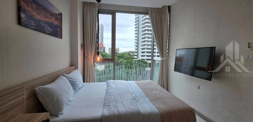 The Riviera Wongamat Beach 1-Bed Condo for Rent with Sea View