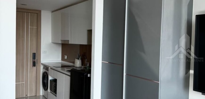The Riviera Wongamat Studio Sea View Condo for Sale & Rent