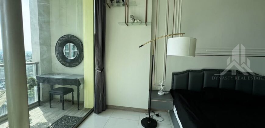 The Riviera Wongamat Studio Sea View Condo for Sale & Rent