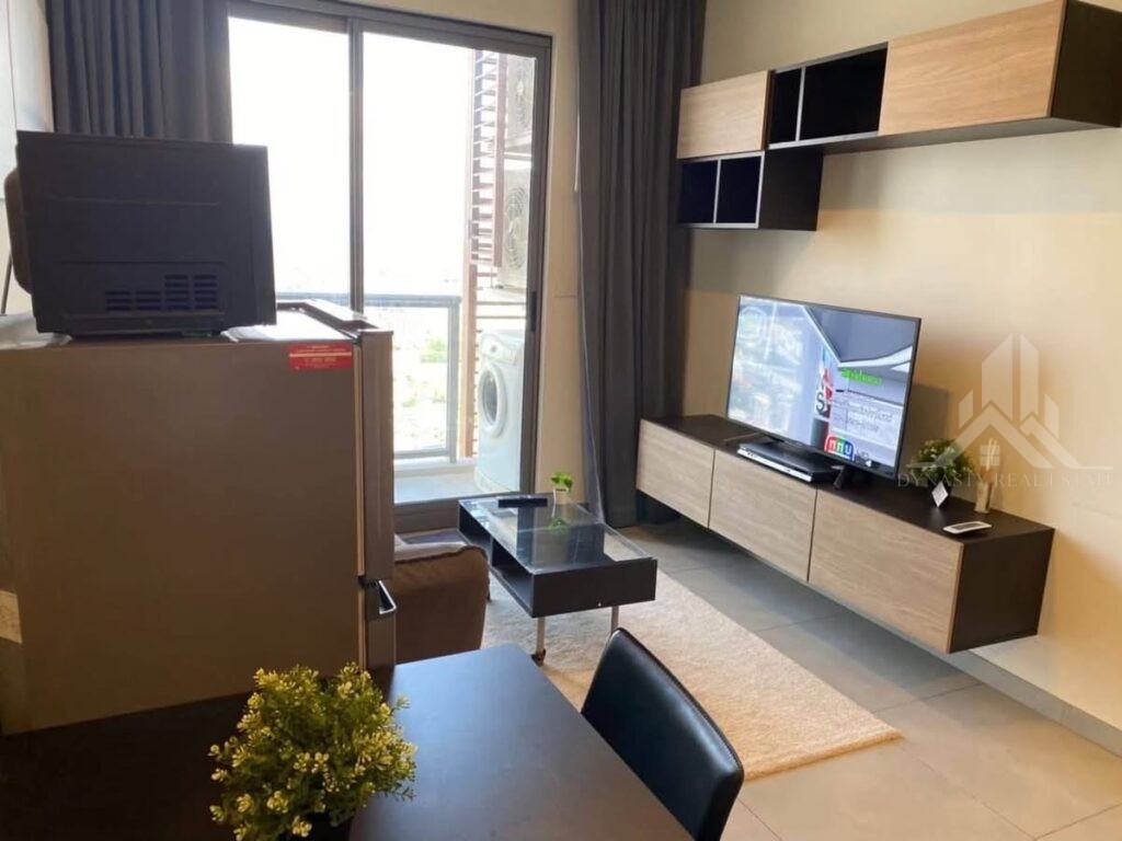Unixx south pattaya 1-bed condo for rent