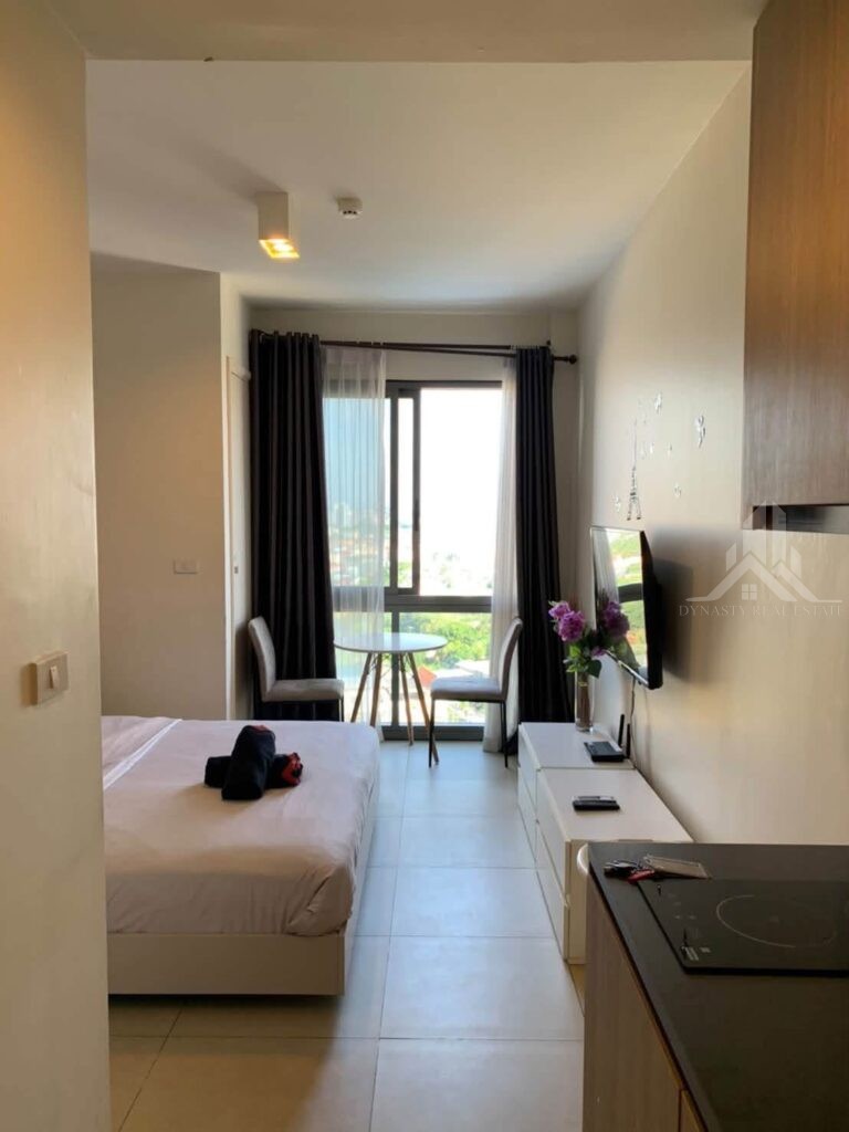 Unixx south pattaya studio condo for sale
