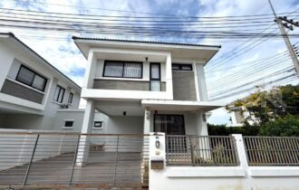 Uriwan Grand Villa 3-Bed House for Sale & Rent in East Pattaya