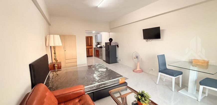 Yensabai Condotel 39 sqm Top-Floor Condo for Rent in South Pattaya